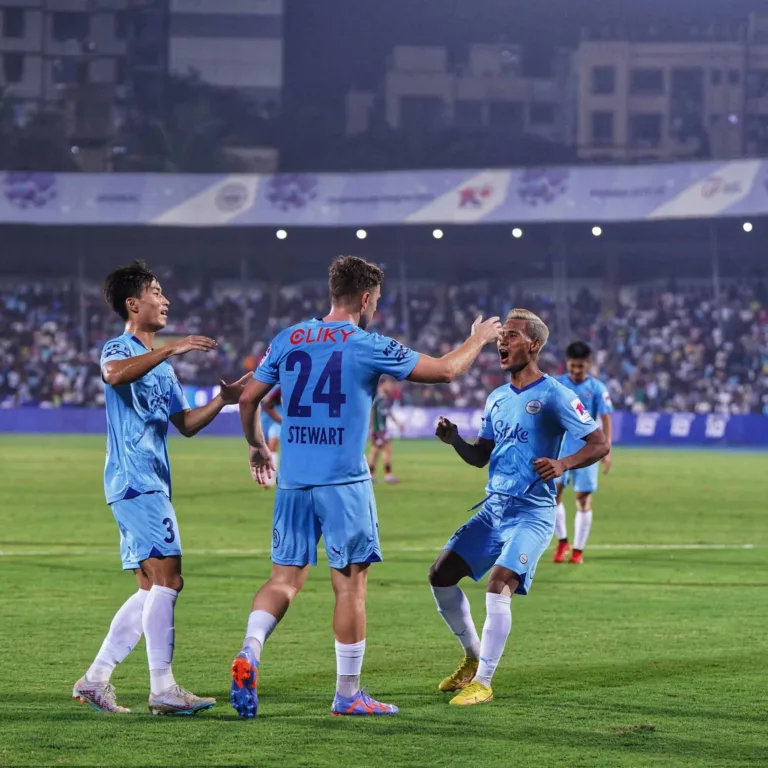 Greg Stewart Bipin Singh Mumbai City FC vs Mohun Bagan