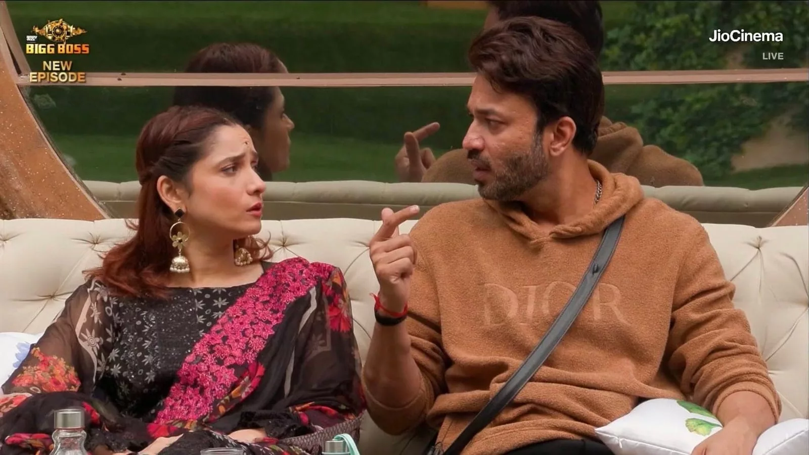 Explosive Twist in Bigg Boss 17- Ankita Lokhande Stuns Viewers, Initiates Divorce Proceedings with Vicky Jain