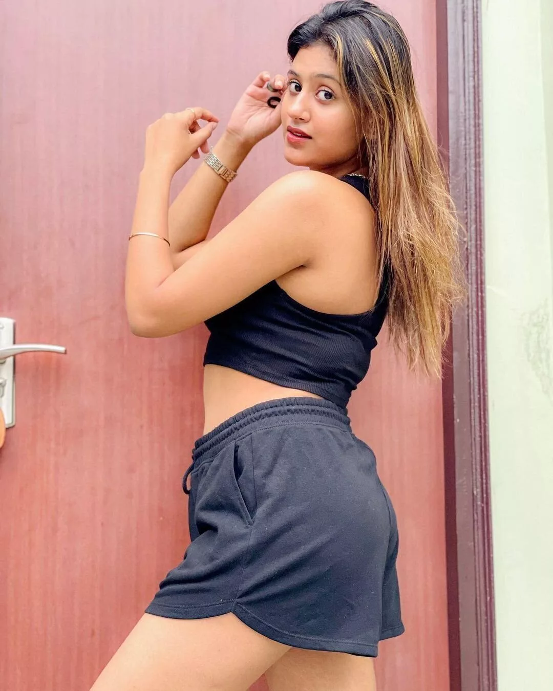 Anjali Arora Hot Pics: A Stunning List of Hot Photos in 2024