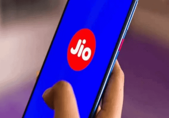 image 750 Reliance Jio Posts Impressive 12.3% YoY Growth in Q3 Net Profit, Reaches ₹5,208 Crores