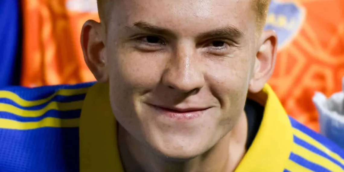 BUENOS AIRES, ARGENTINA - JANUARY 04: Valentin Barco of Club Atlético Boca Juniors on January 04, 2023 in Buenos Aires, Argentina. (Photo by Gaspafotos/MB Media/Getty Images)