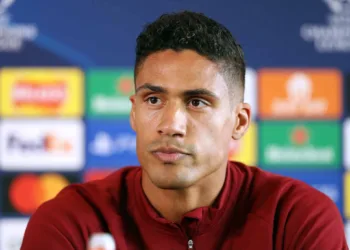 Manchester United Opts Against Extending Raphael Varane's Contract by 12 Months