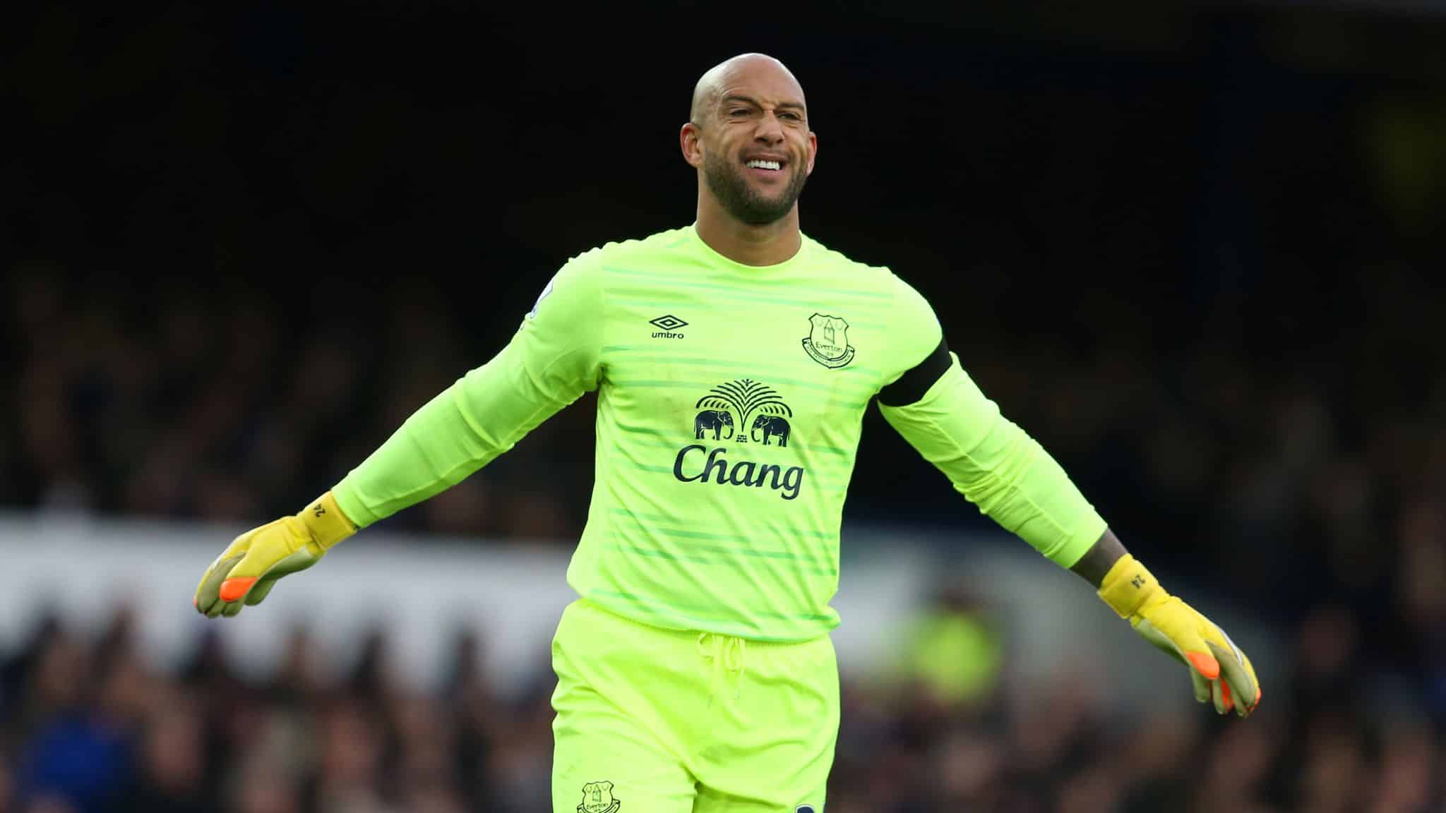 tim howard everton aston villa 3379521 Top 10 Premier League goalkeepers with the most clean sheets