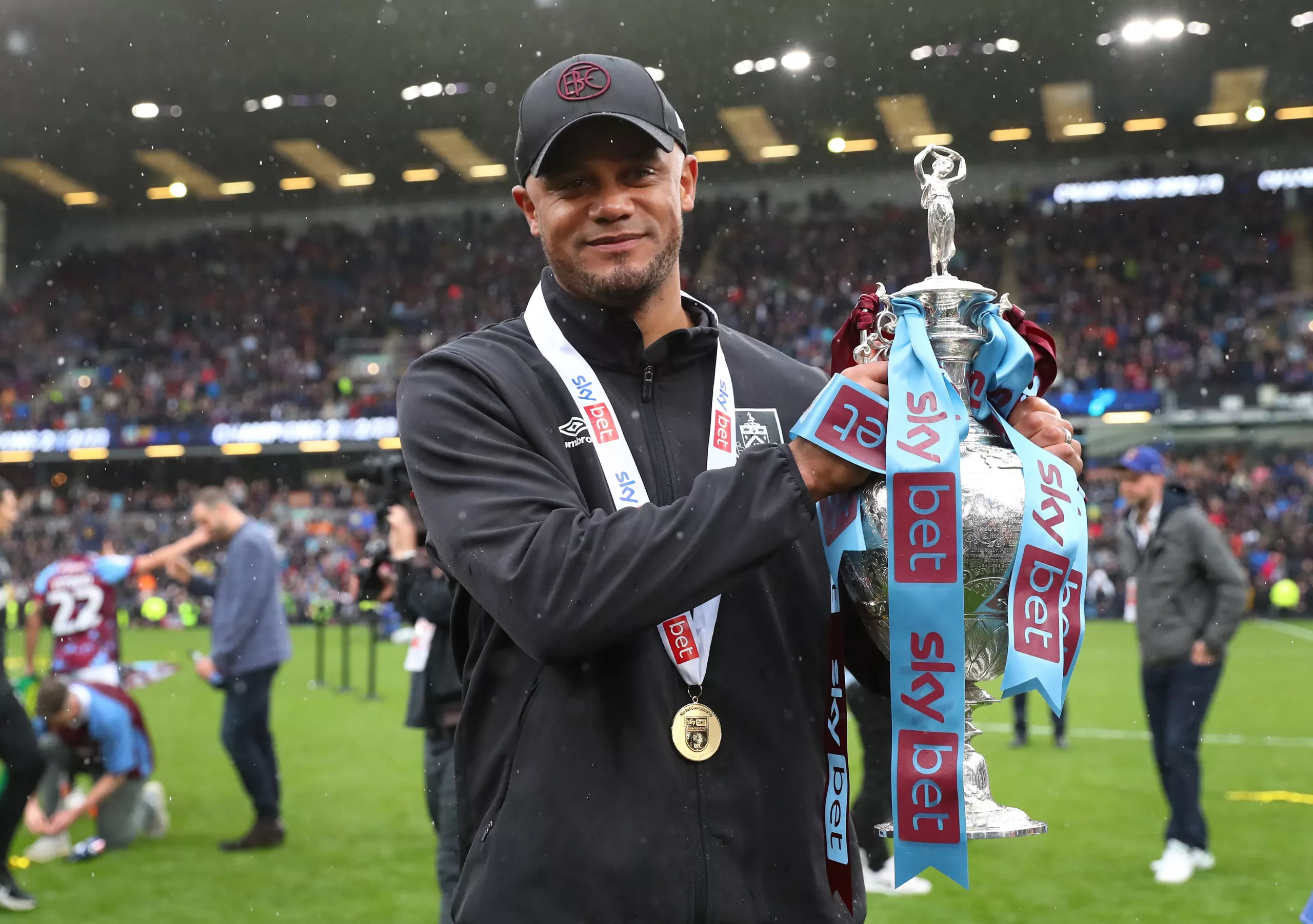 vincent kompany manager burnley lifts 815995144 scaled Top 3 football player who has won the most Premier League titles as Captain