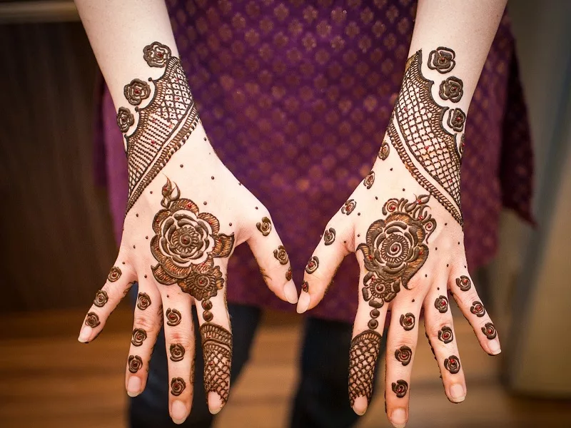 90 jpg Exclusive Collection of Simple Design for Mehendi in 2024