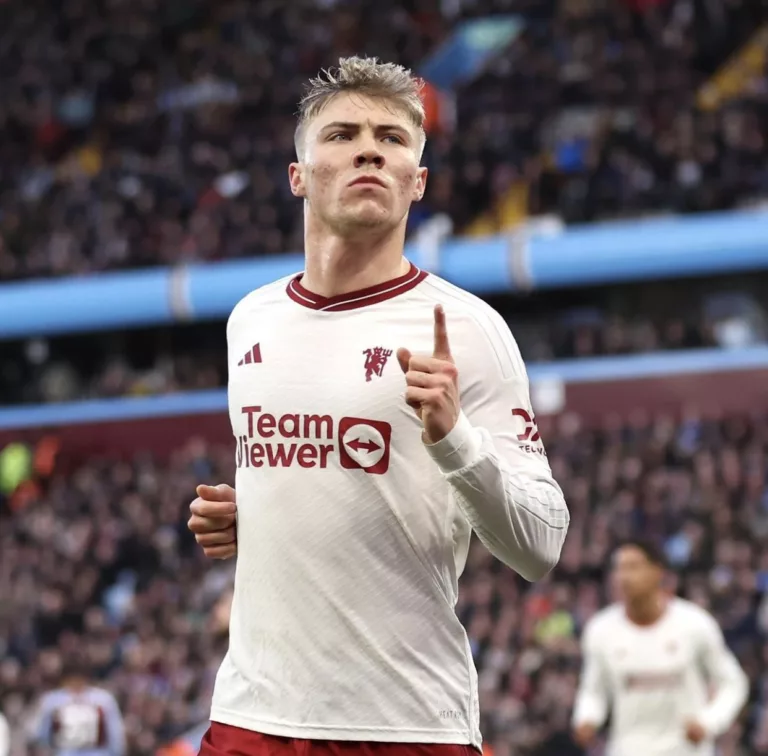 Rasmus Hojlund scores in 5th straight Premier League game to match impressive record