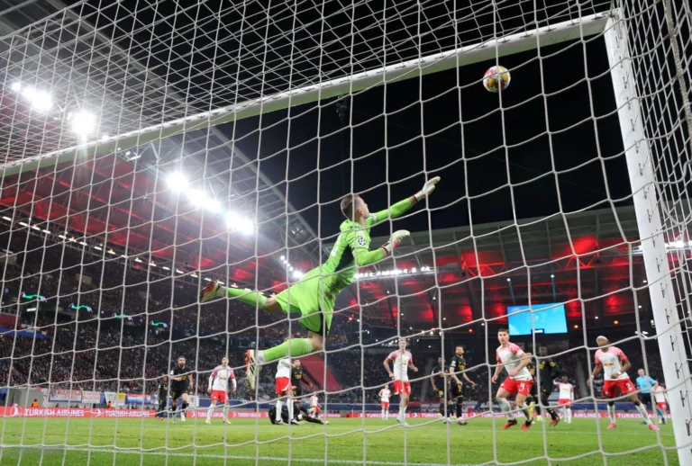 Manchester City and Real Madrid win in Champions League Round of 16 first leg ties