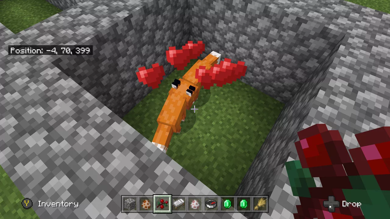 Minecraft Fox Love Mode jpg How To Tame A Fox In Minecraft in 2024: Step-by-Step Guide