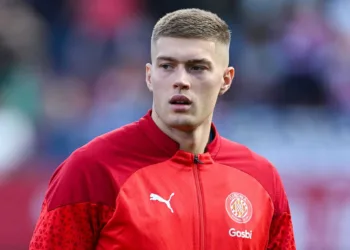 GIRONA, SPAIN - DECEMBER 02: Artem Dovbyk of Girona FC looks on prior to he LaLiga EA Sports match between Girona FC and Valencia CF at Montilivi Stadium on December 02, 2023 in Girona, Spain. (Photo by David Ramos/Getty Images)