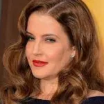 Spectacular Lisa Marie Presley Net Worth, Career, Income, Relationship, and Others