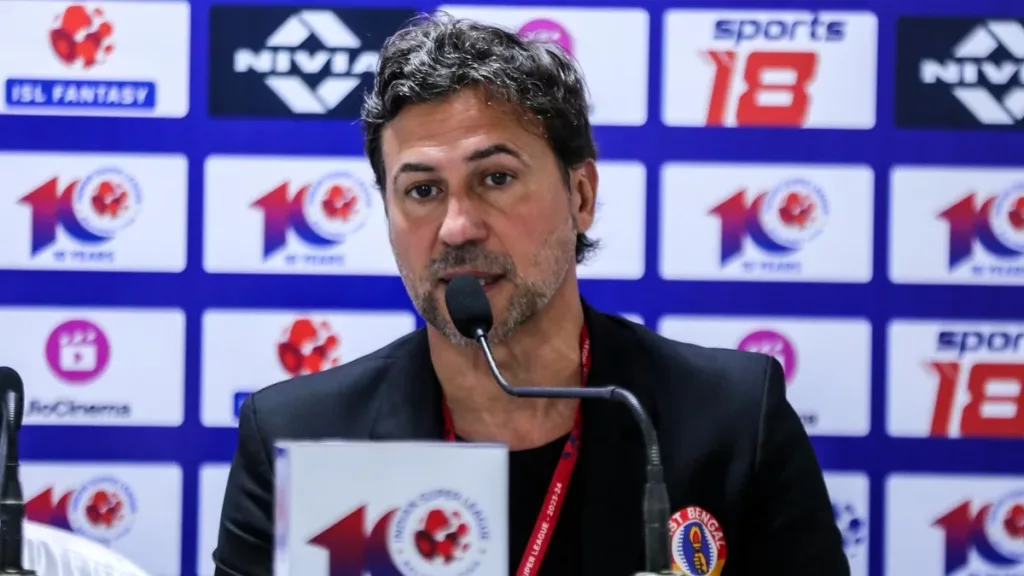 East Bengal FC head coach Carles Cuadrat Image Credits ISL Official Website East Bengal vs Mohun Bagan | ISL 2023-24: Kolkata Derby Preview - Team news, Time and Streaming Details