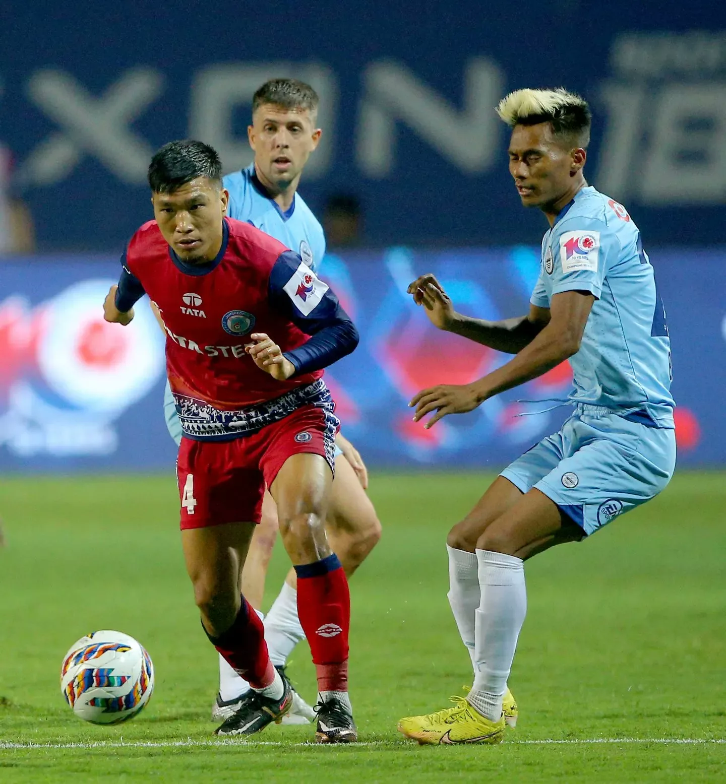 Mumbai City FC Win All 3 Points vs Jamshedpur As They Had Fielded An Ineligible Player