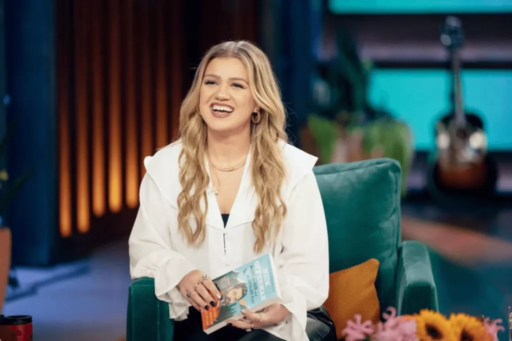 dp987 Magnificent Kelly Clarkson Net Worth, Career, Heights, Relationship Lows, and Other Ups