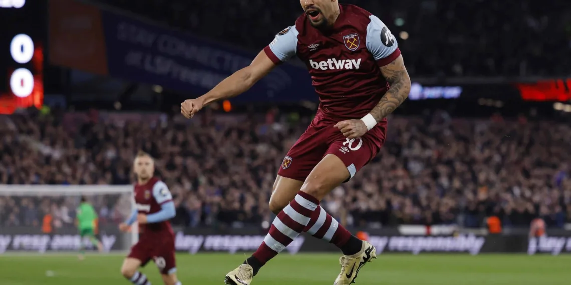 Soccer Football - Europa League - Round of 16 - Second Leg - West Ham United v SC Freiburg - London Stadium, London, Britain - March 14, 2024 West Ham United's Lucas Paqueta celebrates scoring their first goal Action Images via Reuters/Andrew Couldridge