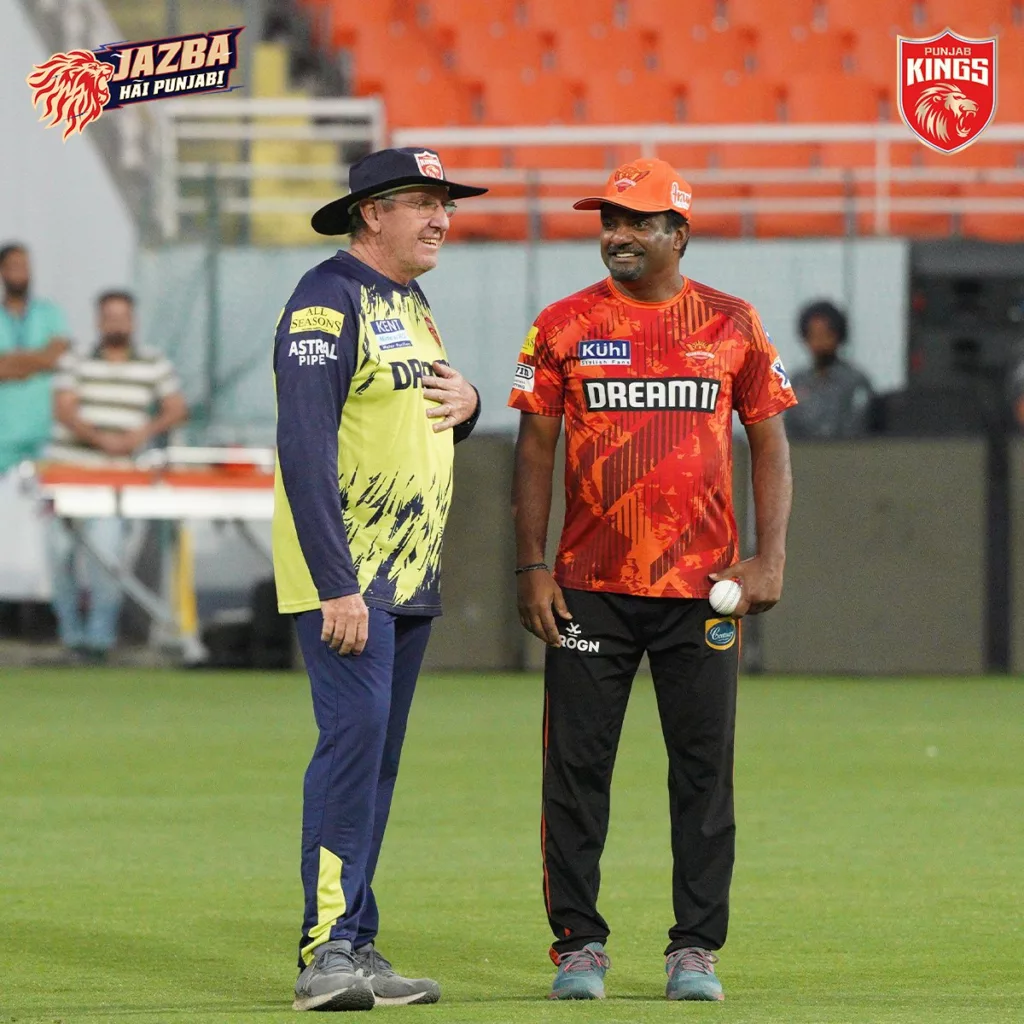 Trevor Bayliss Muttiah Muralitharan Image Credits PBKS Twitter IPL 2024: PBKS vs SRH – Match Preview, Prediction, Team News and Fantasy XI 