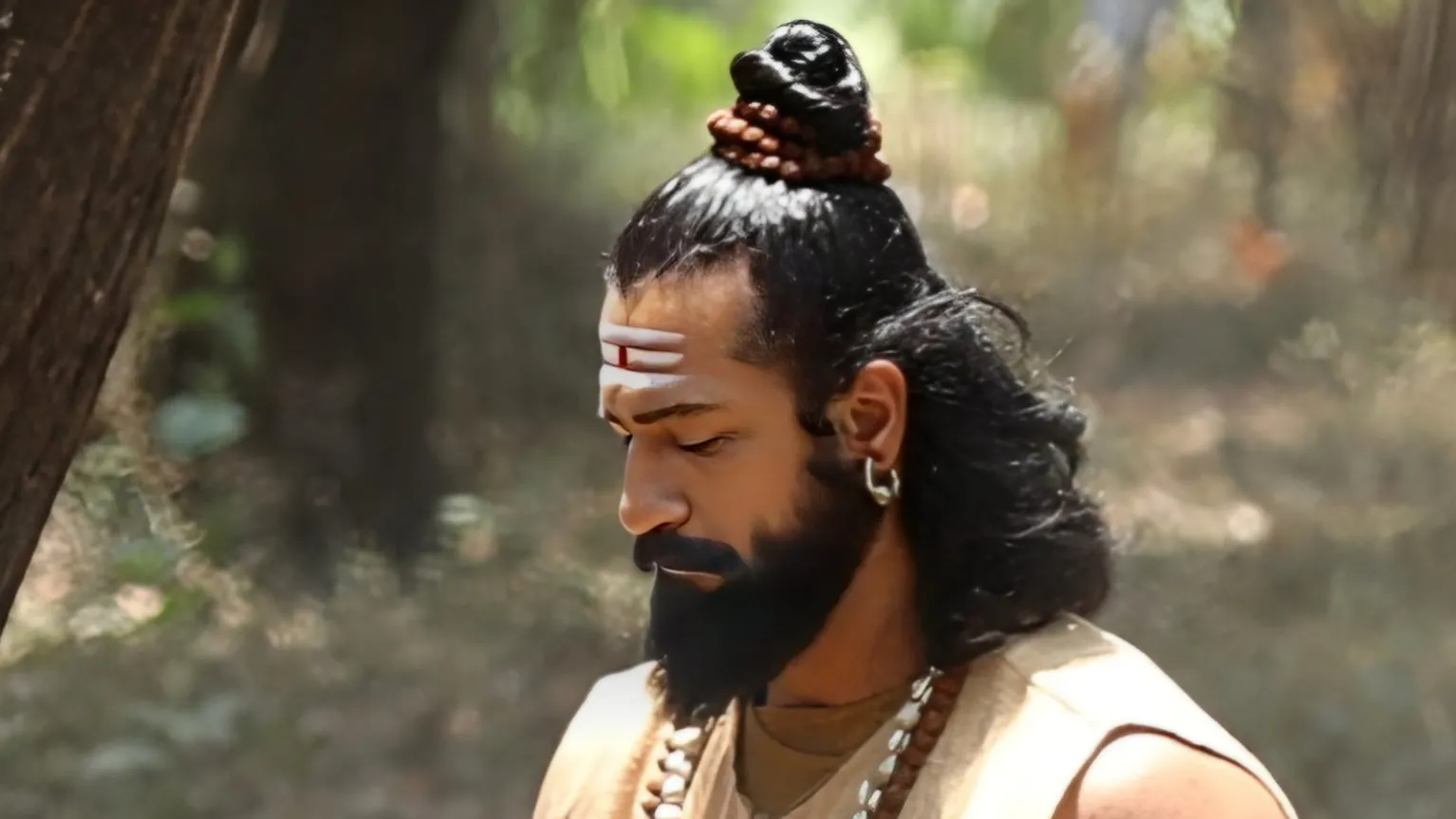 Vicky Kaushal Majestic Makeover: Leaked Images Show Him as Chhatrapati Sambhaji Maharaj on the Set of Chhava