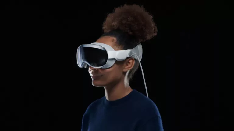 Apple Vision Pro: Bollywood’s Latest Obsession Unveiled