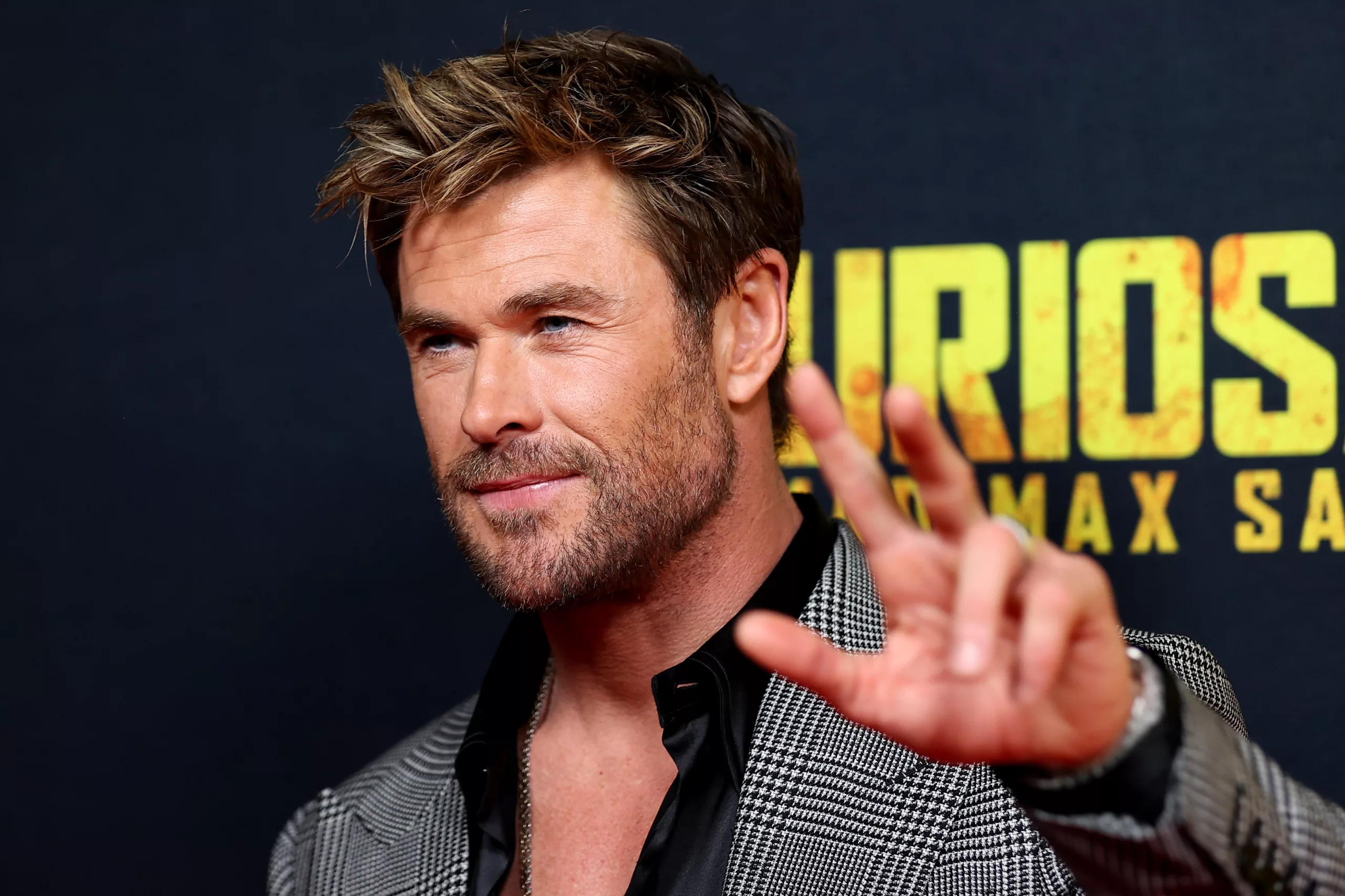 Chris Hemsworth Expresses Frustration Over Actors Criticizing Marvel Films After Joining the Franchise