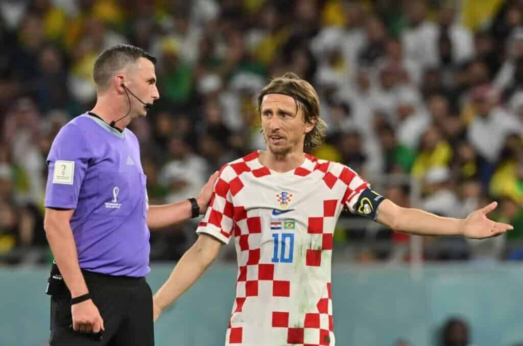 UEFA Introduces Euro 2024 Protocol: Referees to Clarify VAR Calls Directly to Captains