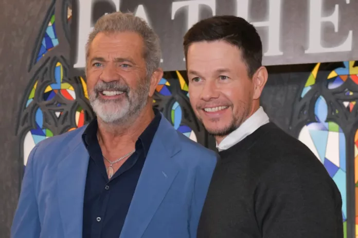 Mel-Gibson-and-Mark-Wahlberg.-Image-Credits-Getty-Images Mel Gibson and Mark Wahlberg's 'Flight Risk' Scheduled for Fall 2024 Release