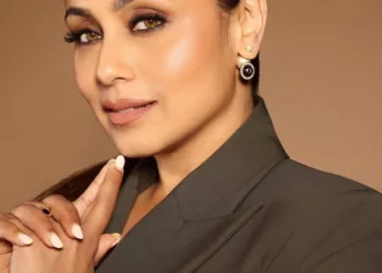 Bollywood Actors Who Stay Away From Social Media Featuring Aamir Khan, Ranbir Kapoor And More