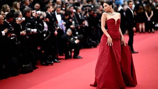 WhatsApp Image 2024 05 16 at 18.23.38 759be5b0 jpg Check Out Cannes 2024 Film Festival Day 1 Pics: Lily Gladstone, Greta Gerwig and More Graced This Exciting Glittery Event!