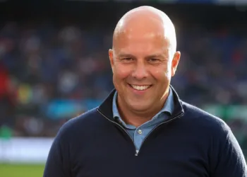 Arne Slot Heading to Liverpool: Tactical Analysis