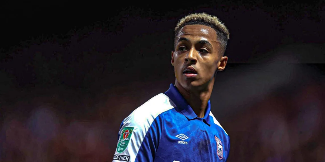 Omari Hutchinson Chelsea Ipswich Town