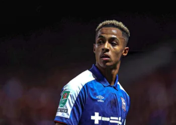 Omari Hutchinson Chelsea Ipswich Town