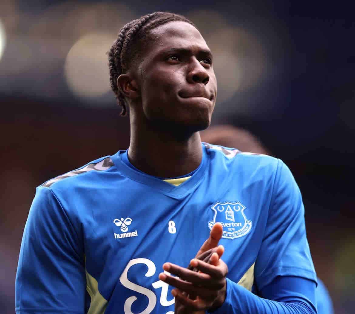 Amadou Onana Aston Villa