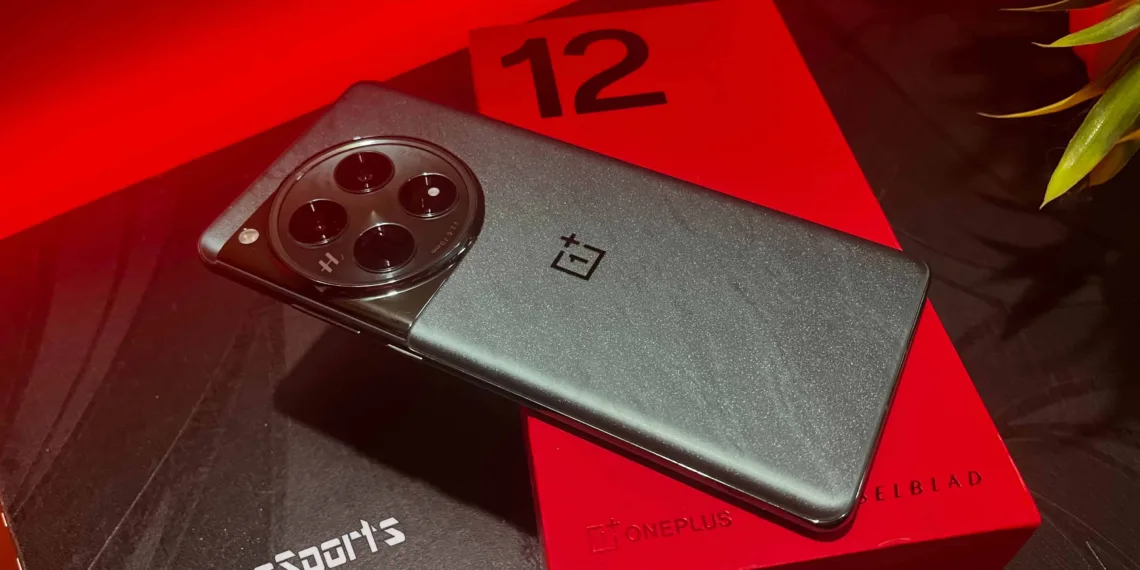 OnePlus 12's New Update Brings Floating Window Customization for Calculator, & More