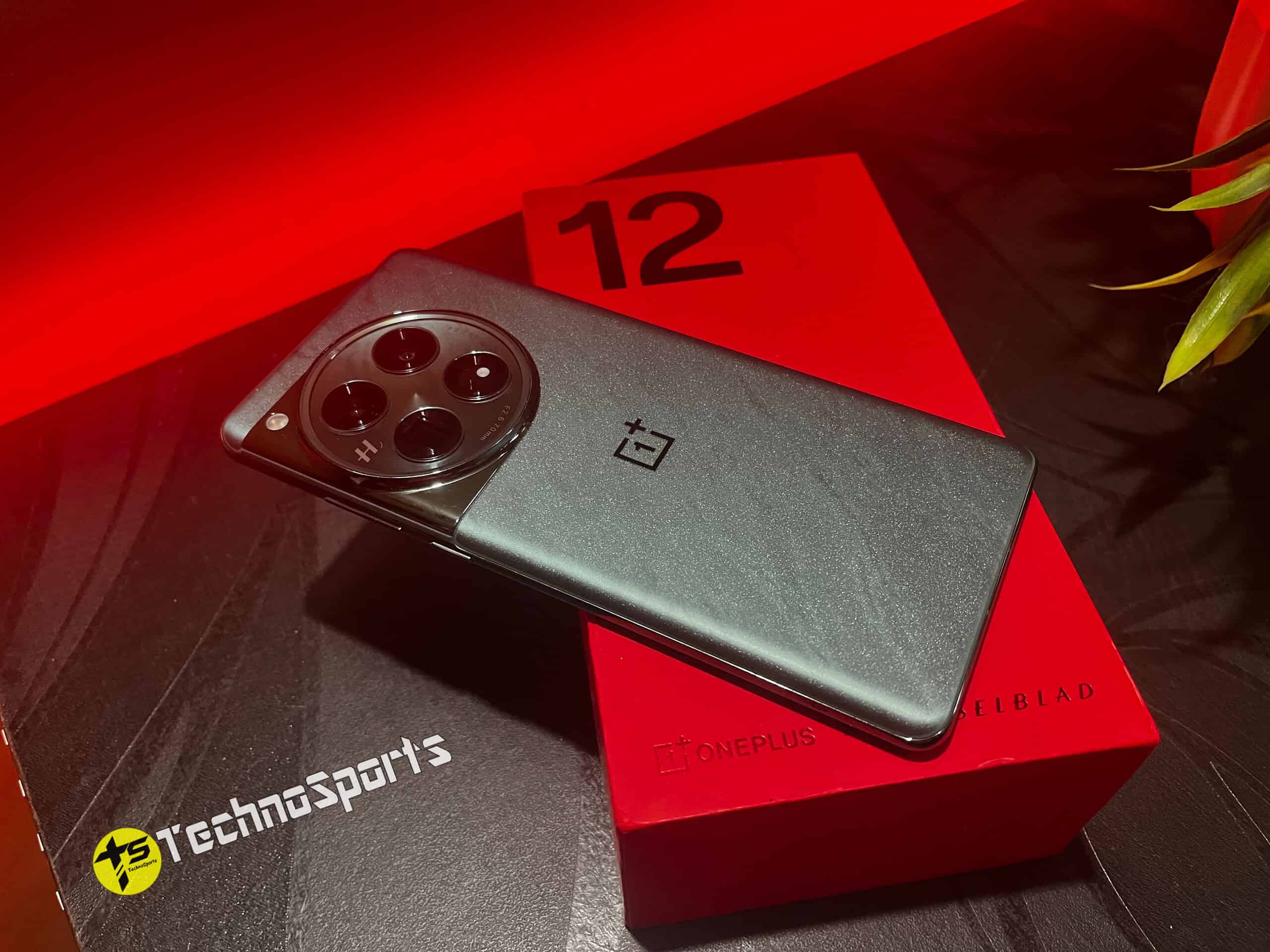 OnePlus 12's New Update Brings Floating Window Customization for Calculator, & More