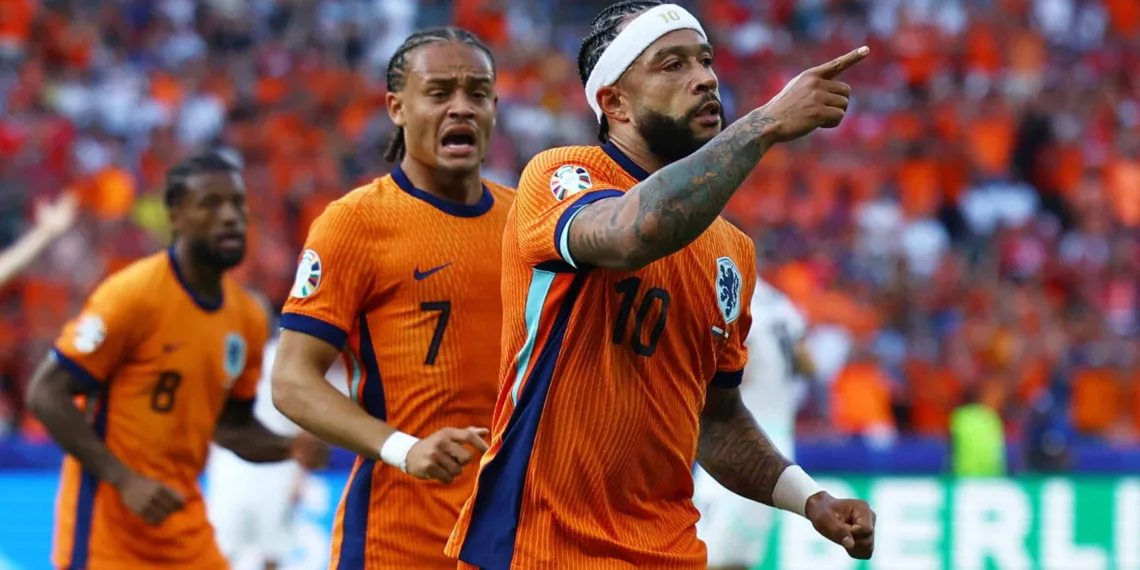 Soccer Football - Euro 2024 - Group D - Netherlands v Austria - Berlin Olympiastadion, Berlin, Germany - June 25, 2024 Netherlands' Memphis Depay celebrates scoring their second goal REUTERS/Lisi Niesner
