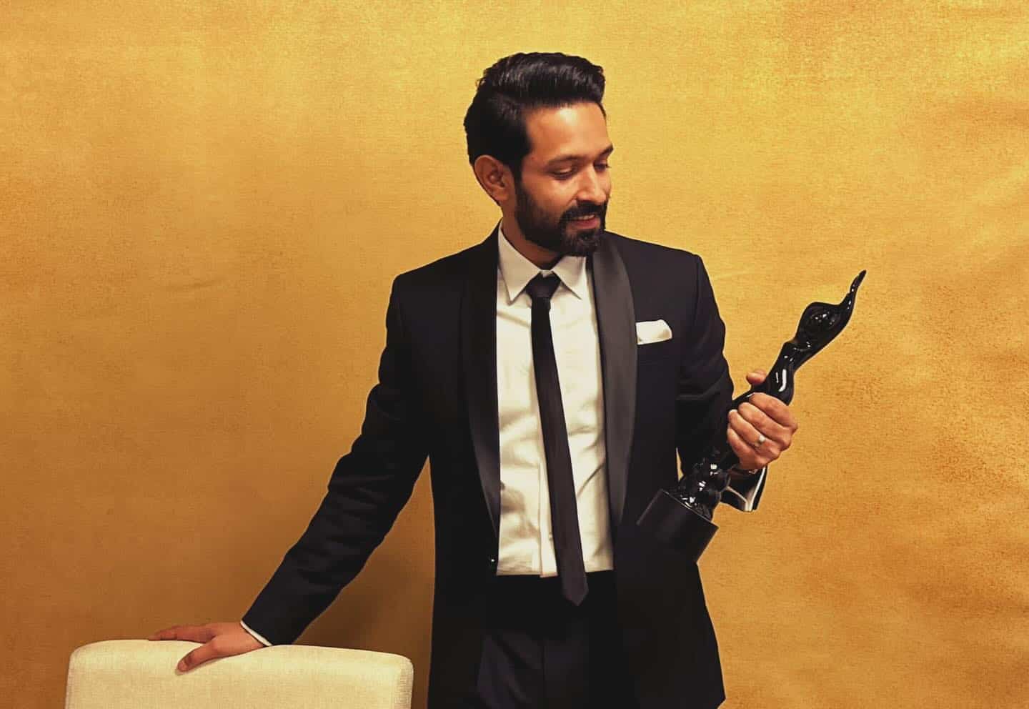 Vikrant Massey and Santosh Singh "Broken But Beautiful Season 1" Director Reunite for 'Aankhon Ki Gustakhiyaan': A Cinematic Journey Awaits!