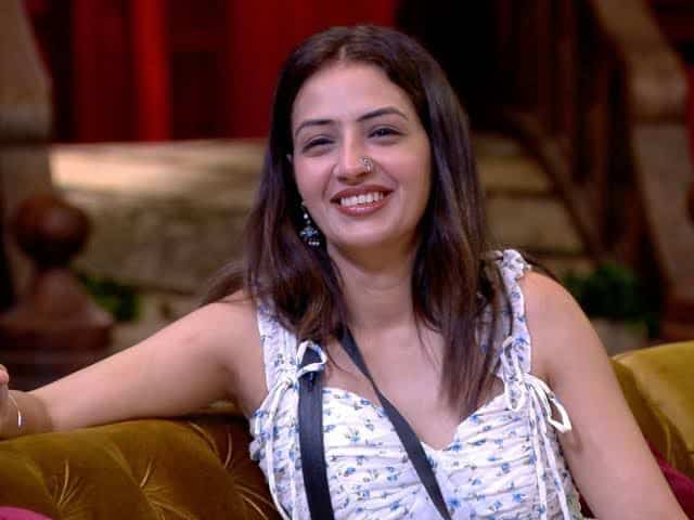 Bigg Boss OTT 3: Chandrika Dixit Aka ‘Vada Pav Girl’ Evicted from the House in the Third Week