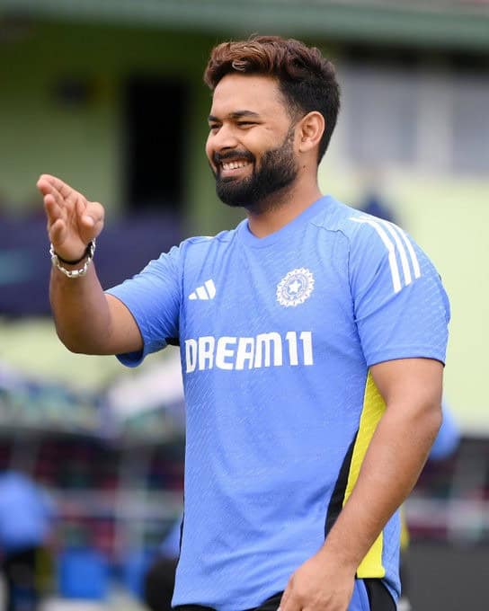 image 11 16 IPL 2025 : Rishabh Pant to Join CSK for IPL 2025? DC Unhappy with Skipper After Poor Season