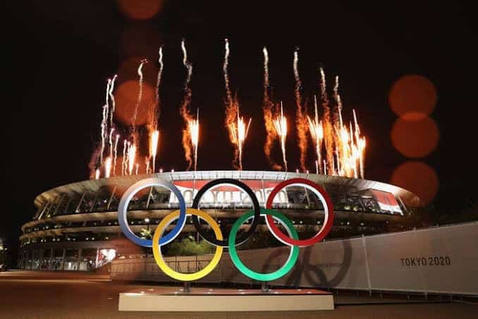 image 11 213 Paris Olympics 2024 : What’s in Athletes Welcome Kit at Paris Olympics 2024? Samsung Foldable Phones, Bottles and More!