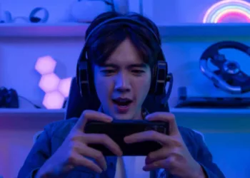 The Evolution of Mobile Gaming: How Smartphones Are Revolutionizing the Gaming Industry