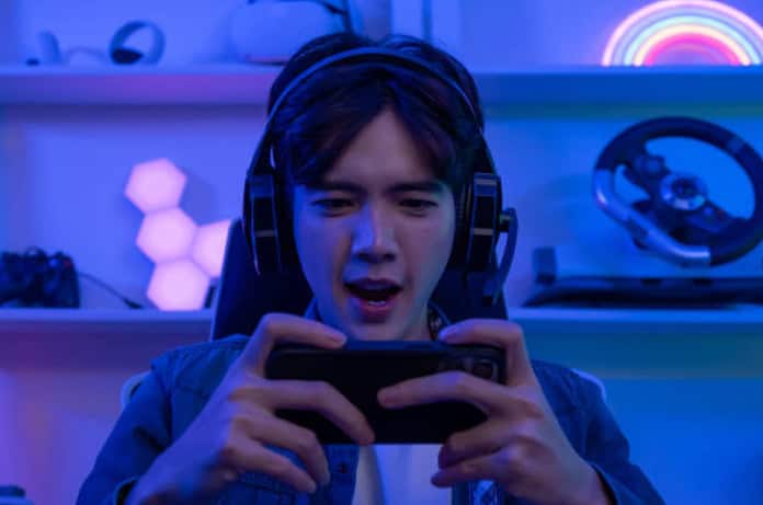 image The Evolution of Mobile Gaming: How Smartphones Are Revolutionizing the Gaming Industry