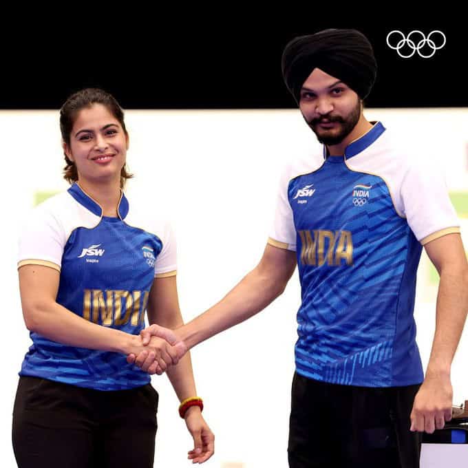 image 15 14 Manu Bhaker and Sarabjot Singh Win Bronze in 10m Air Pistol Mixed Team at Paris Olympics