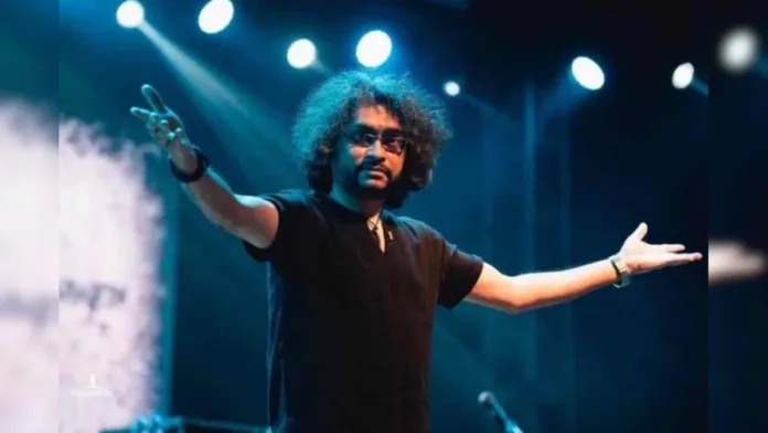 rupam-islam Ei Ekla Ghor Amar Desh Lyrics Controversy: Rupam Islam's Silence Amidst Online Debate Over His Music