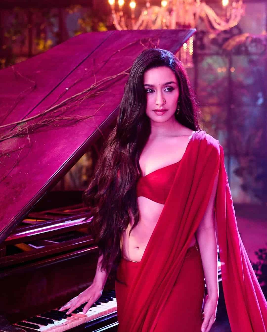 শ্রদ্ধা কাপুরের হট ছবি