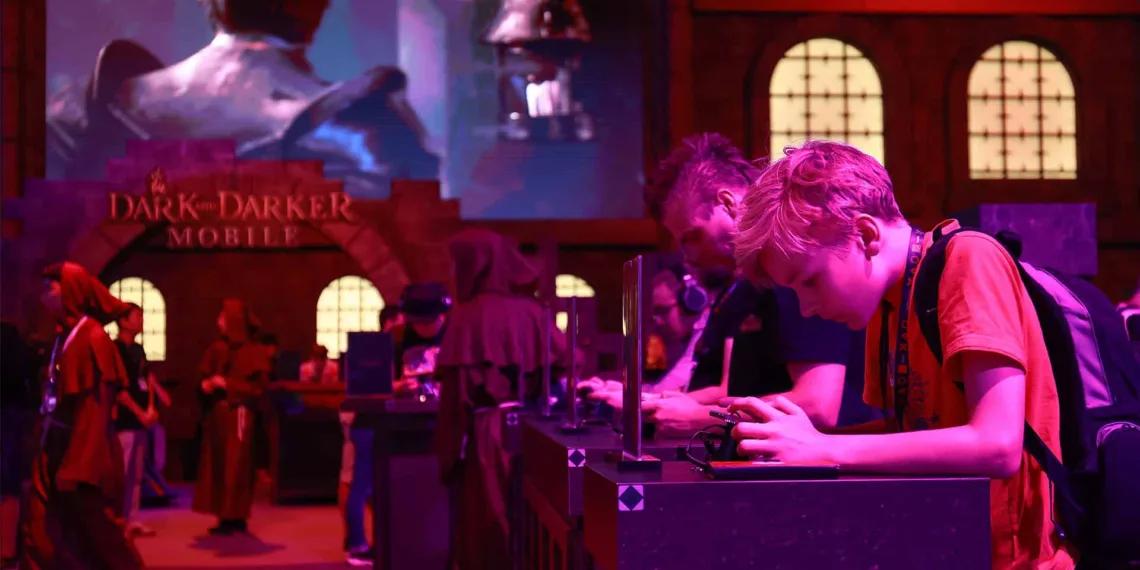 KRAFTON's Dark and Darker Mobile Makes Waves at Gamescom 2024