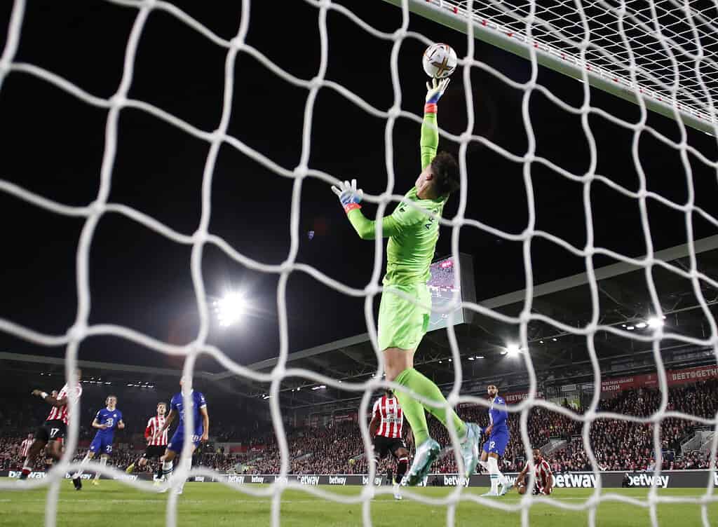 MAZRAHK2LZPLTLKHZJ6DCGACV4 Bournemouth Secure Season-Long Loan for Chelsea's Kepa Arrizabalaga