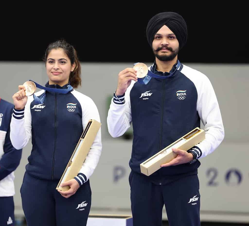 Manu Bhaker and Sarabjot Singh Manu Bhaker's Paris Olympics Triumph Promises Her Rich Rewards: Guaranteed Rs 1 Crore After Twin Medals and Looks Good for Few More