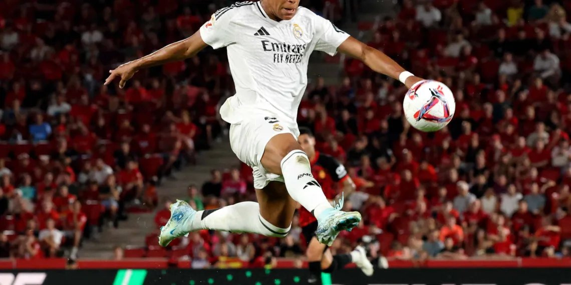 Soccer Football - LaLiga - RCD Mallorca vs Real Madrid - Mallorca Son Moix Stadium, Palma de Mallorca, Spain - August 18, 2024 Real Madrid's Kylian Mbappe in action REUTERS/Nacho Doce
