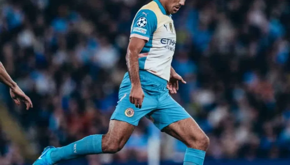 Rodri Ruled Out with Ligament Injury: Manchester City Face Lengthy Absence of Key Midfielder