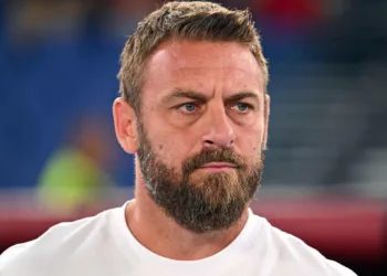 Roma Sack Daniele De Rossi After Poor Start to Season