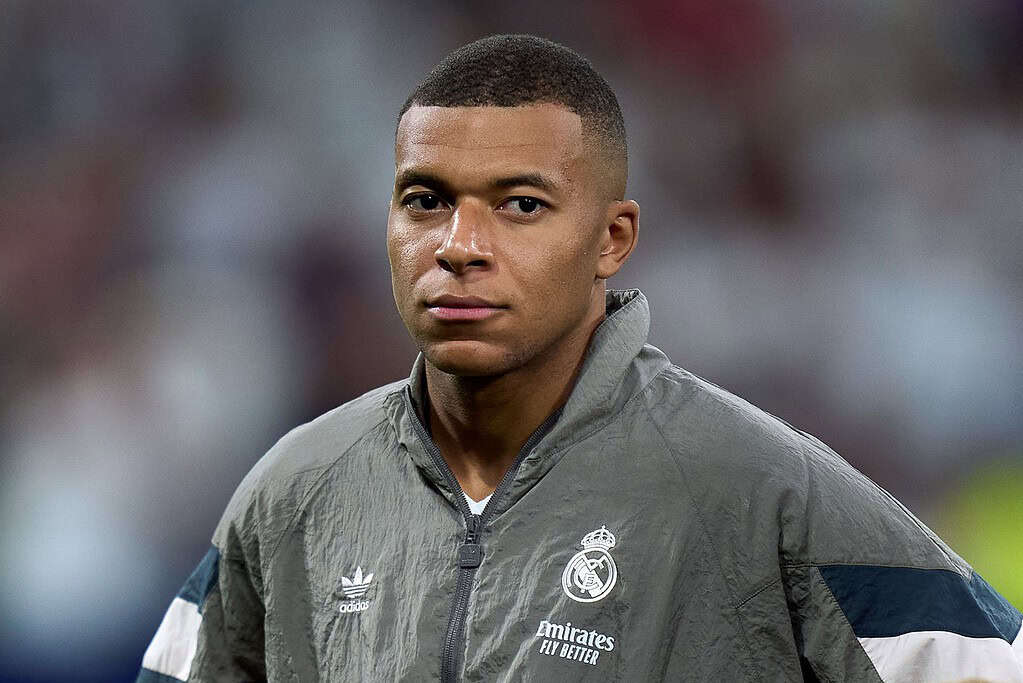 licensed image 24 Real Madrid's Kylian Mbappe Ruled Out for 3 Weeks with Thigh Injury, Set to Miss Madrid Derby