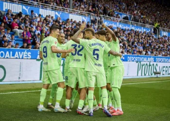 Alavés vs Barcelona: Robert Lewandowski Hat-Trick Seals 3-0 Win